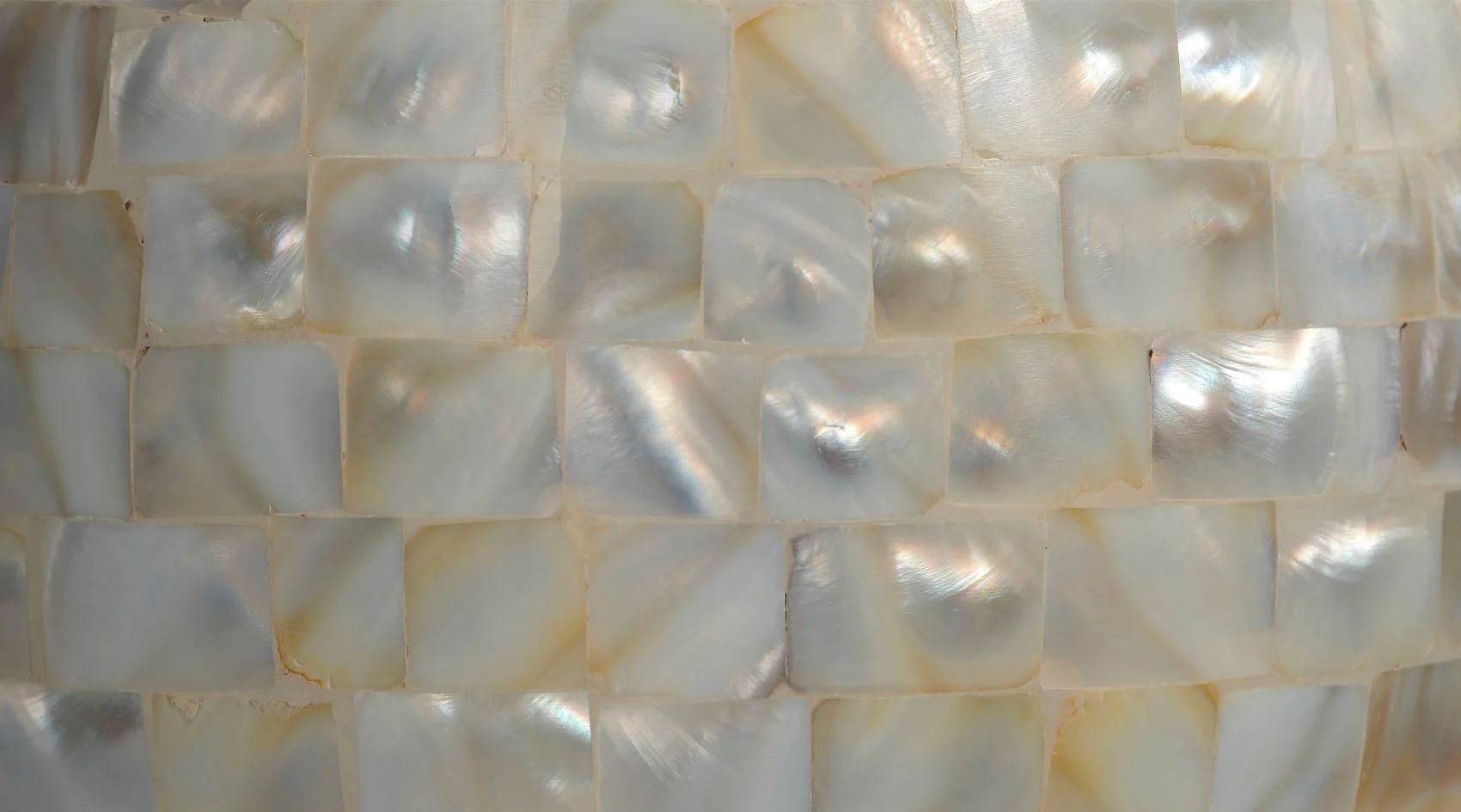 Capsule Table Lamp - Mother of Pearl - Image 4
