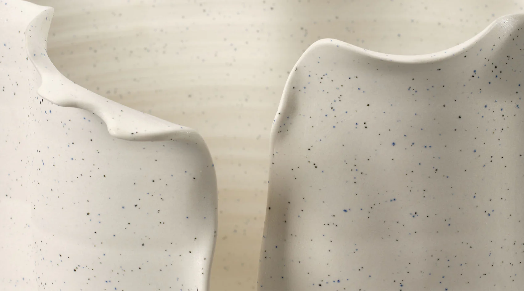 Flounce Vase - Image 4