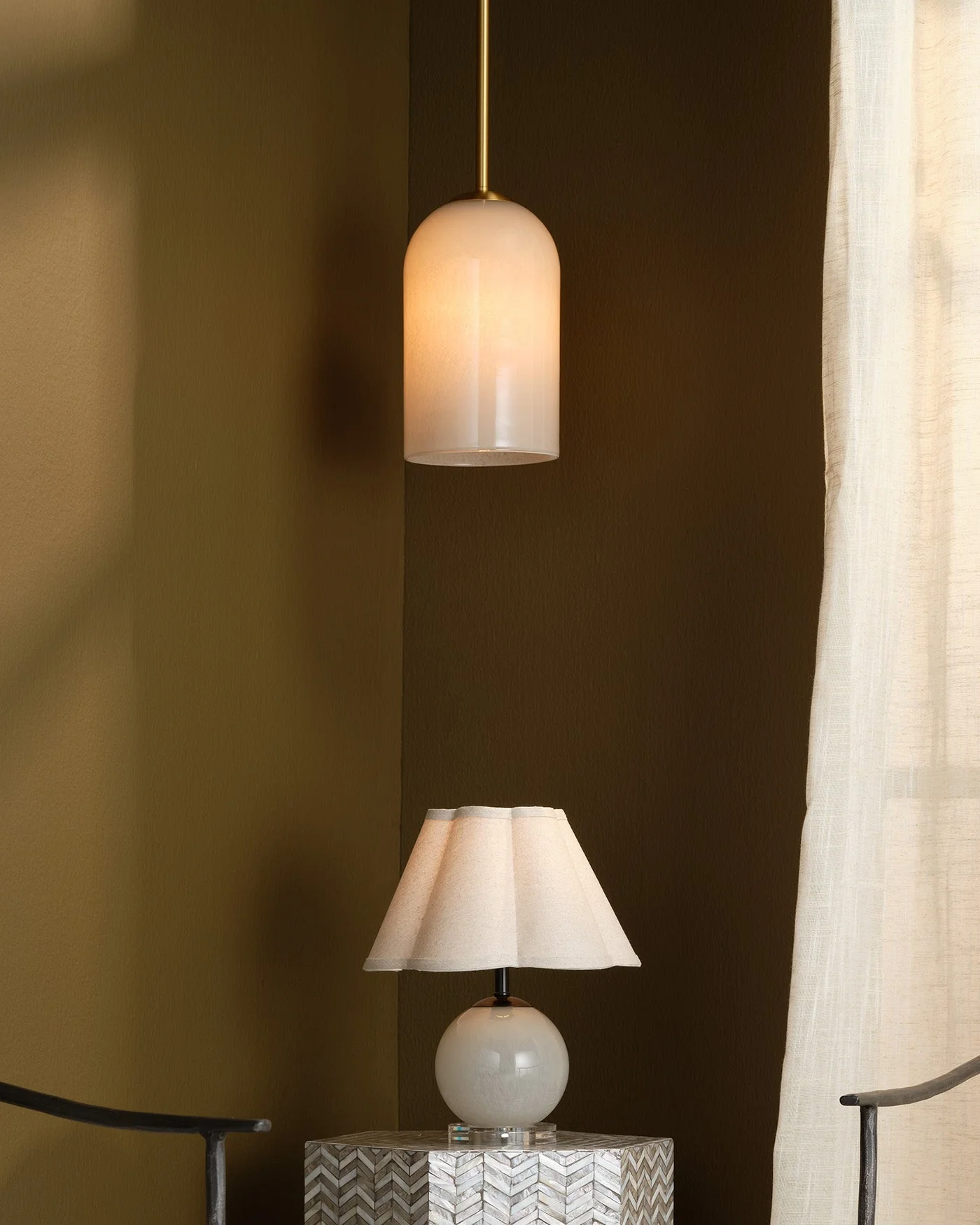 Holt Pendant - Image 2