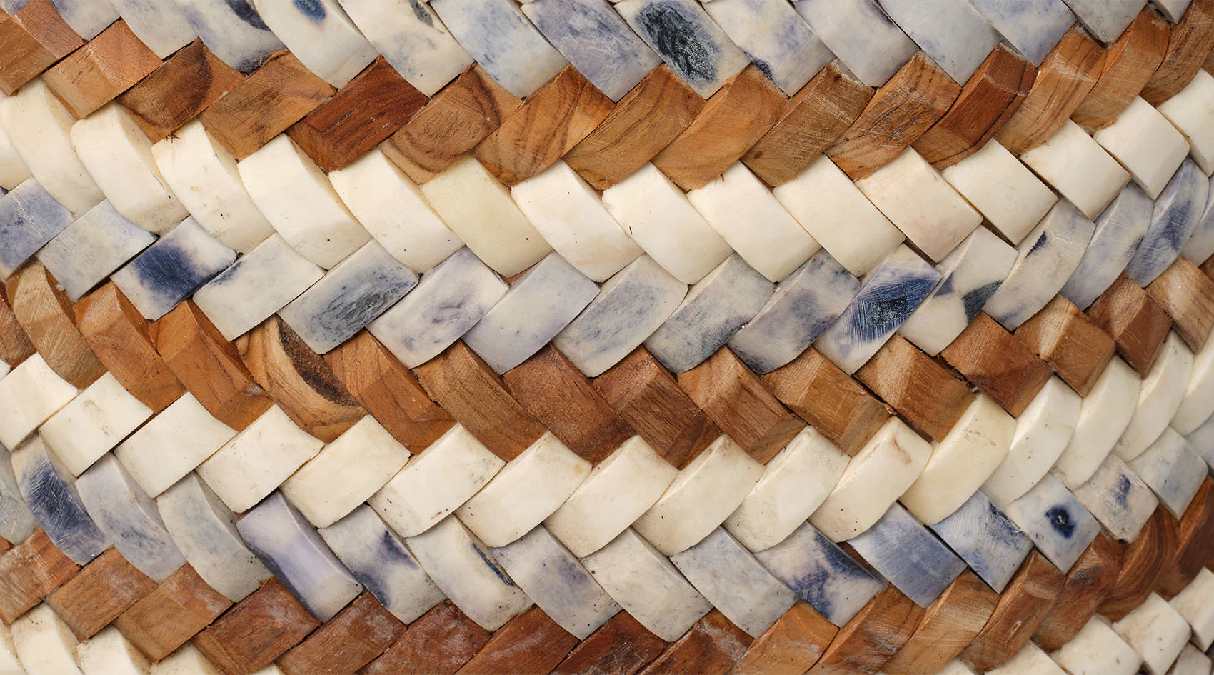 Interwoven Side Table - Image 3
