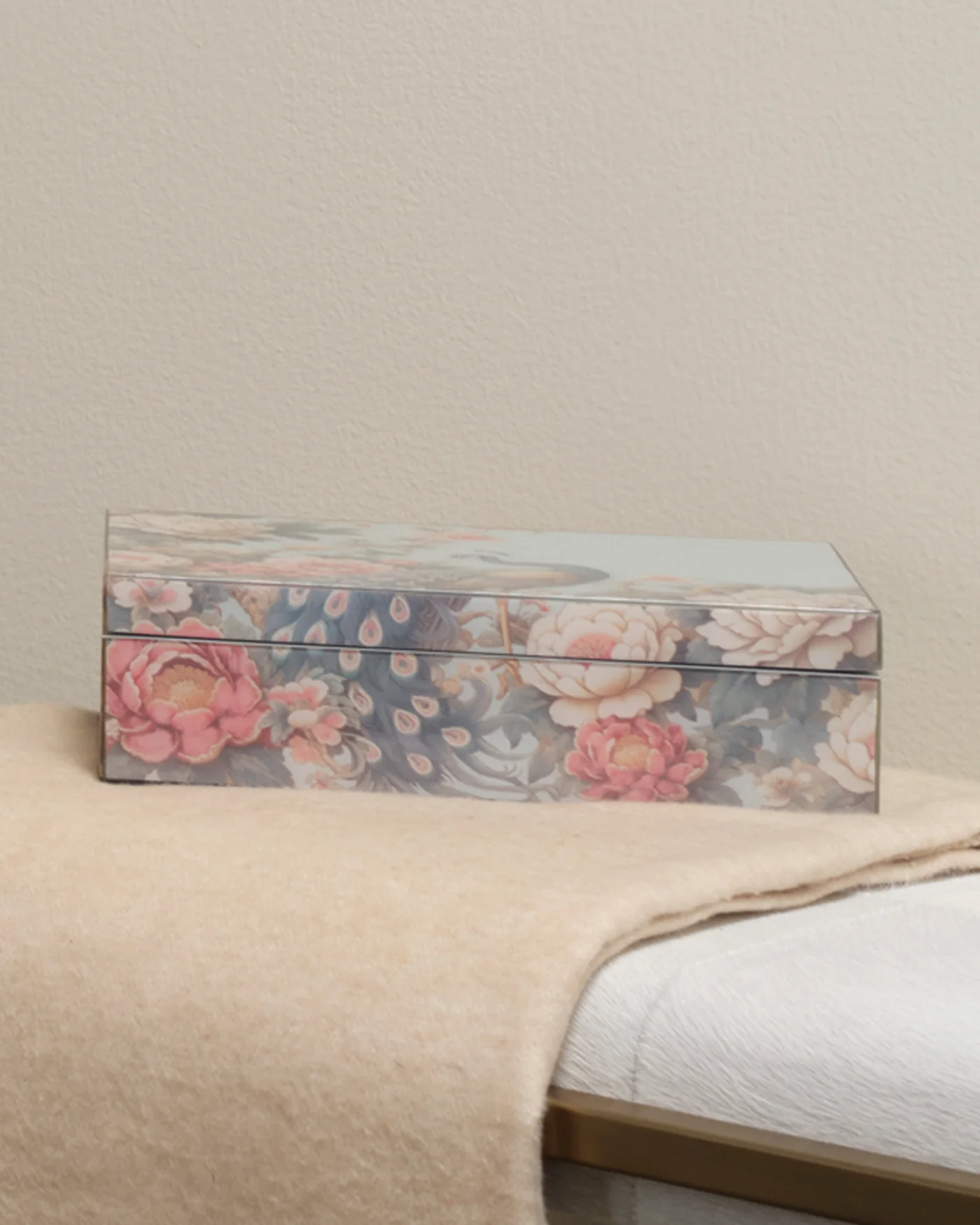 Mural Lacquered Box - Image 3