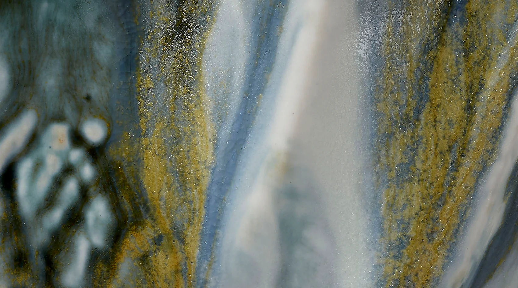 Orca Vase - Image 4