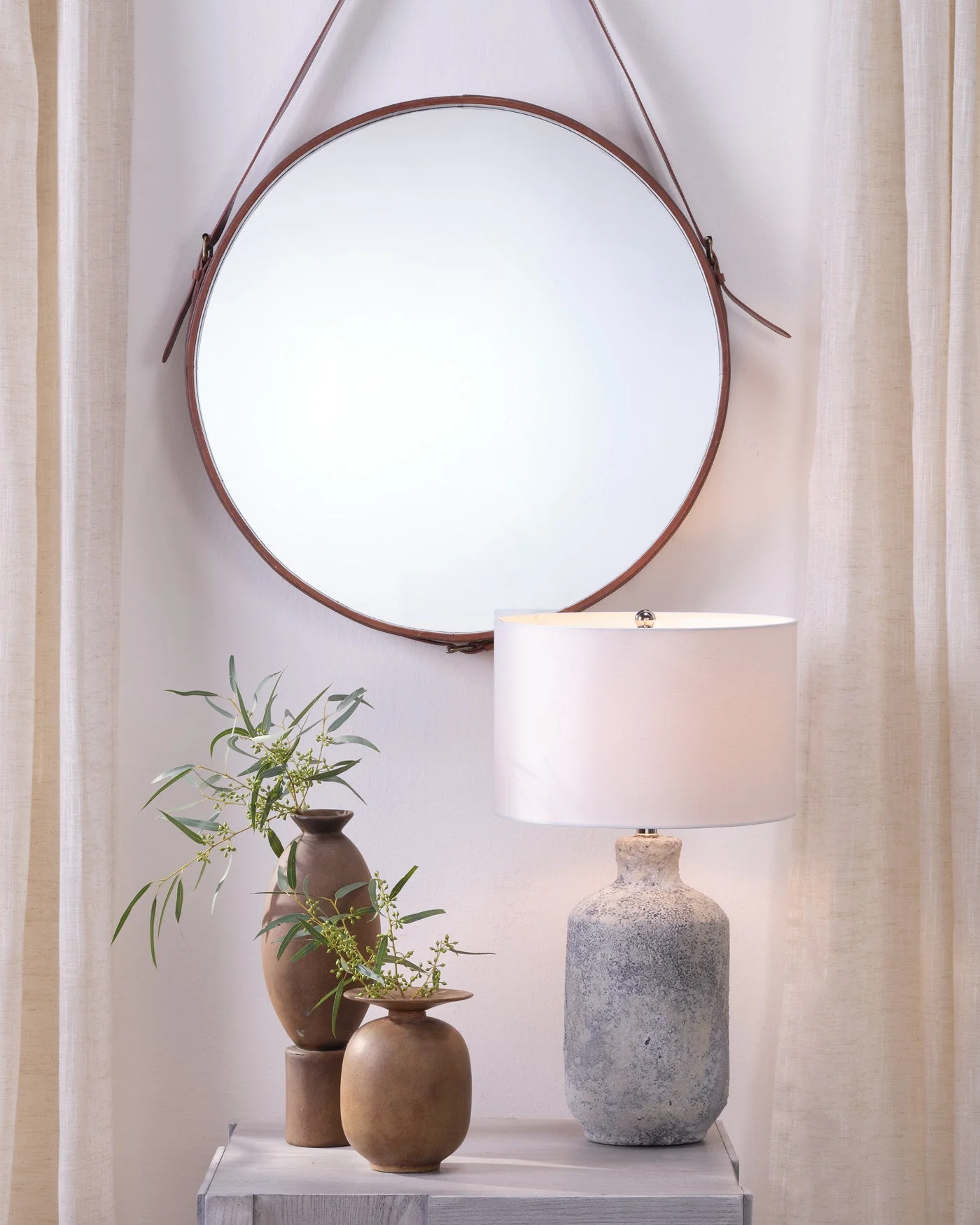 Round Mirror Leather - Large - Image 2